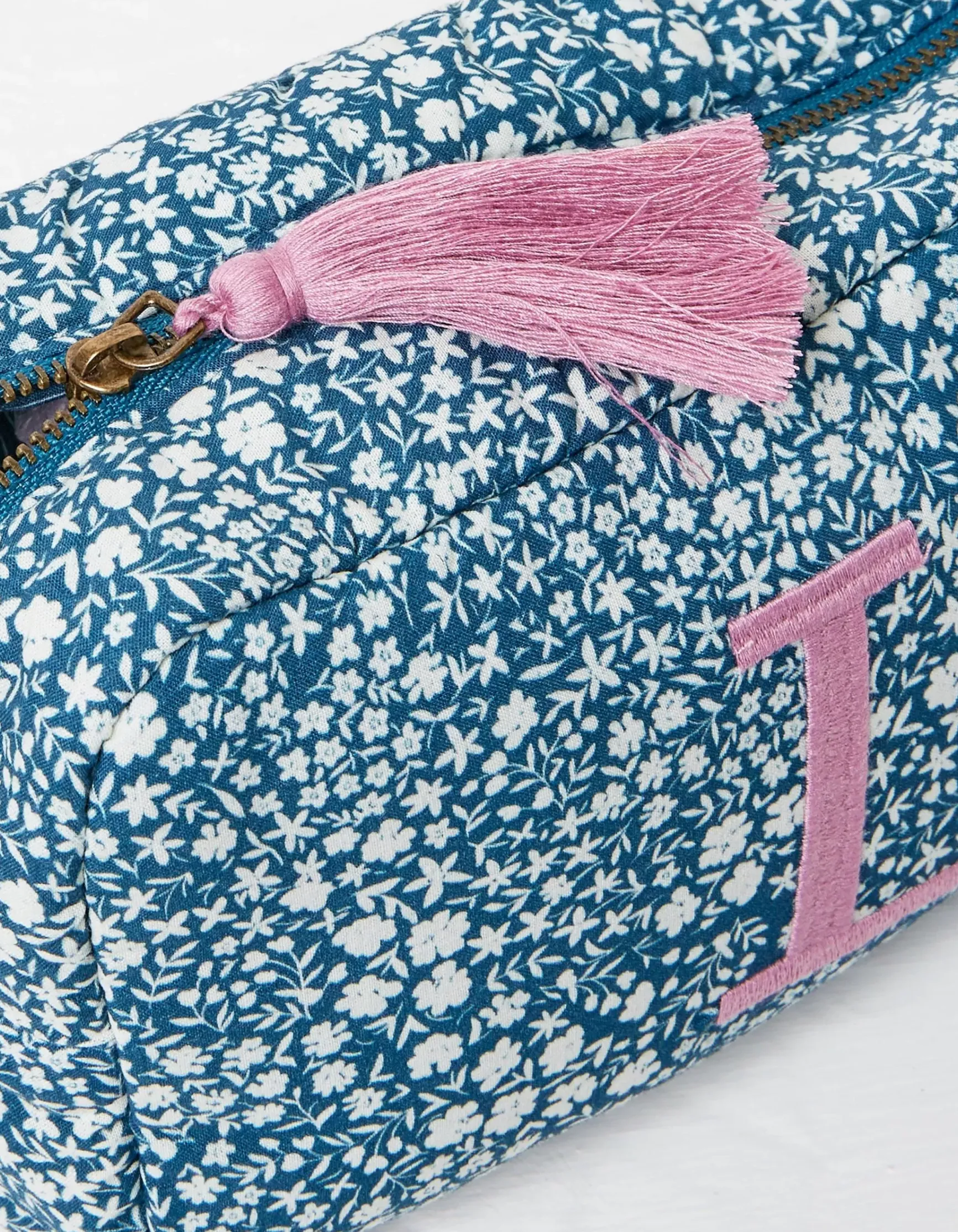 FatFace Alphabet Make Up Bag A-L|Women View All