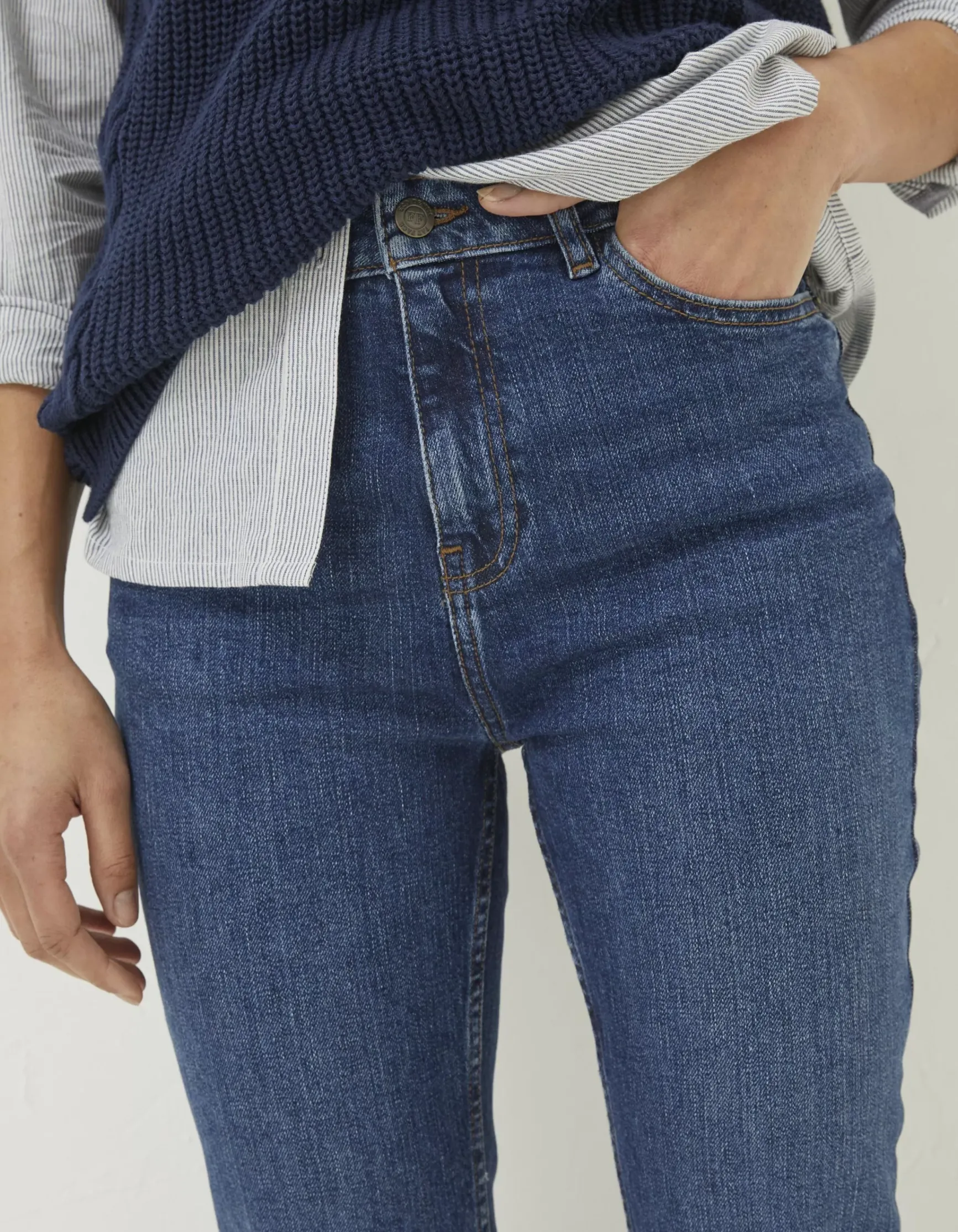 FatFace Chesham Girlfriend Comfort Stretch Jeans|Women Jeans & Dungarees
