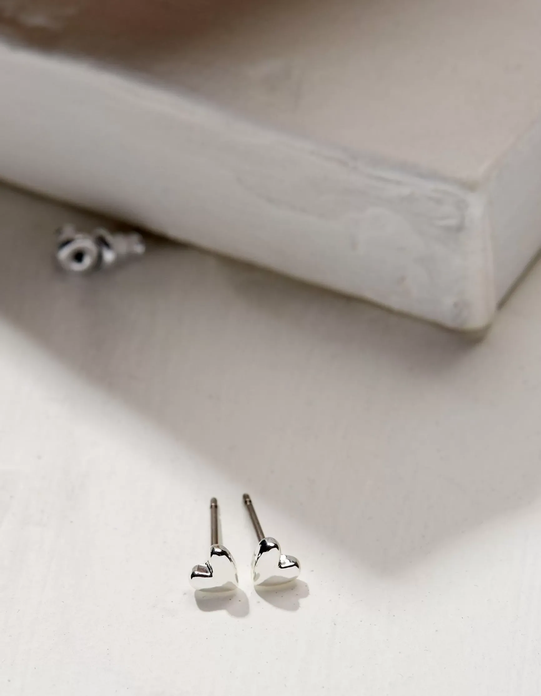 FatFace Heart Studs|Women View All