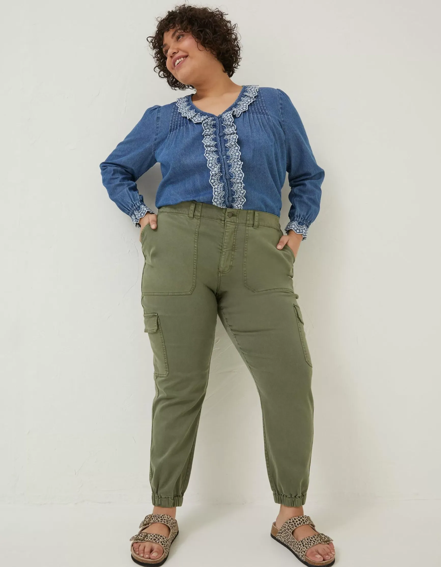FatFace Hythe Cargo Trouser|Women Trousers & Leggings