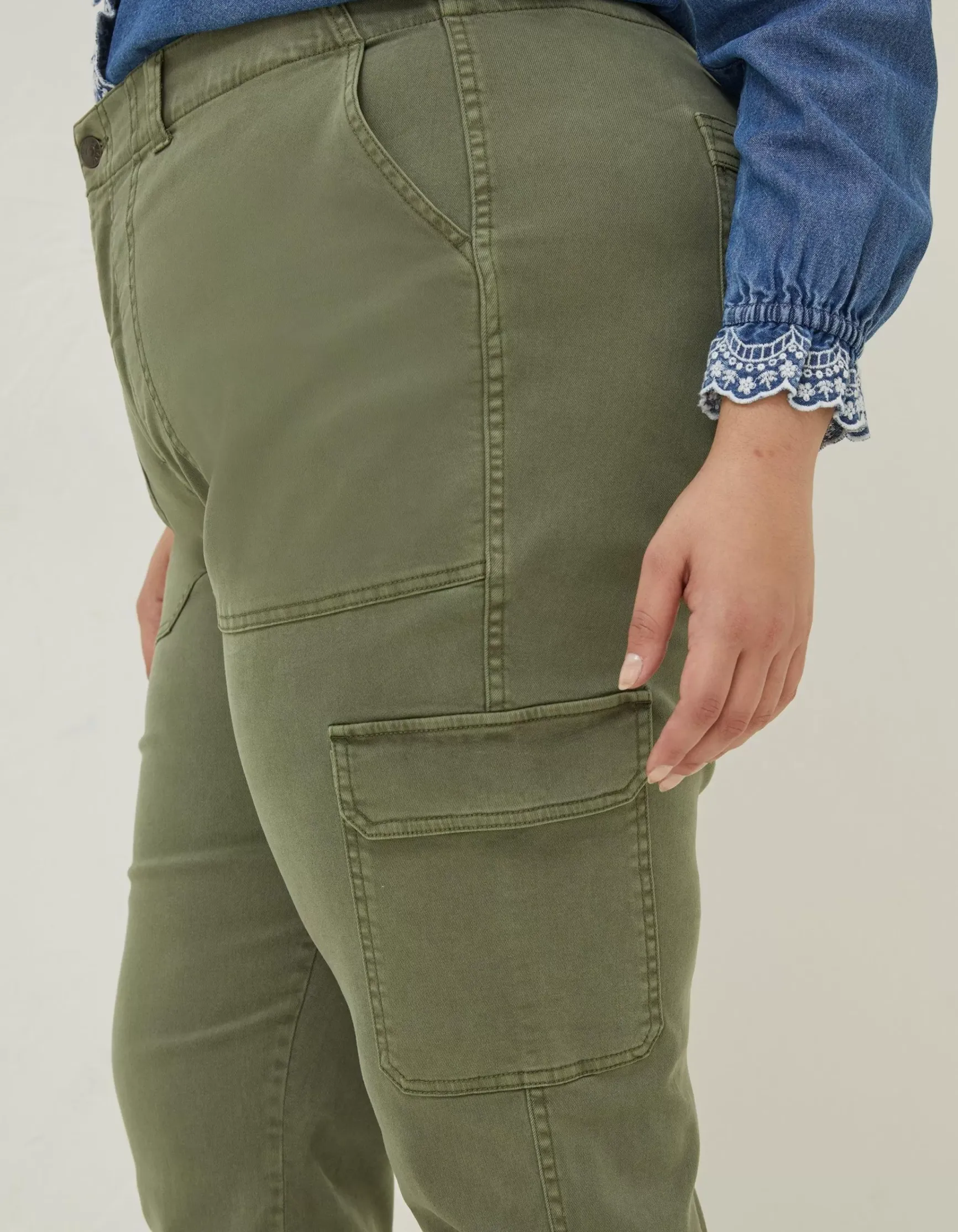 FatFace Hythe Cargo Trouser|Women Trousers & Leggings