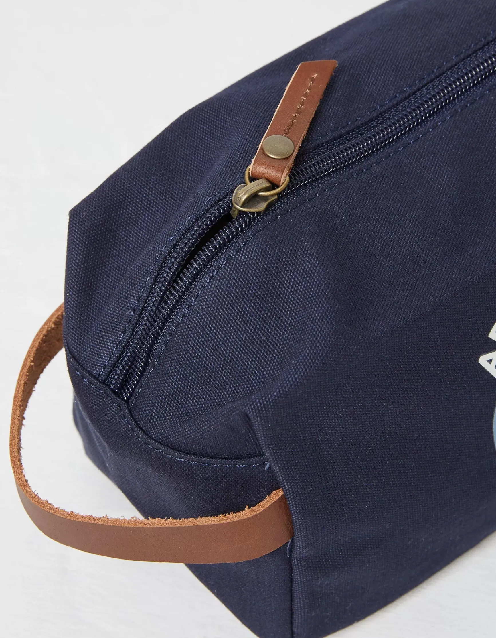 FatFace Land Rover Wash Bag|Men View All