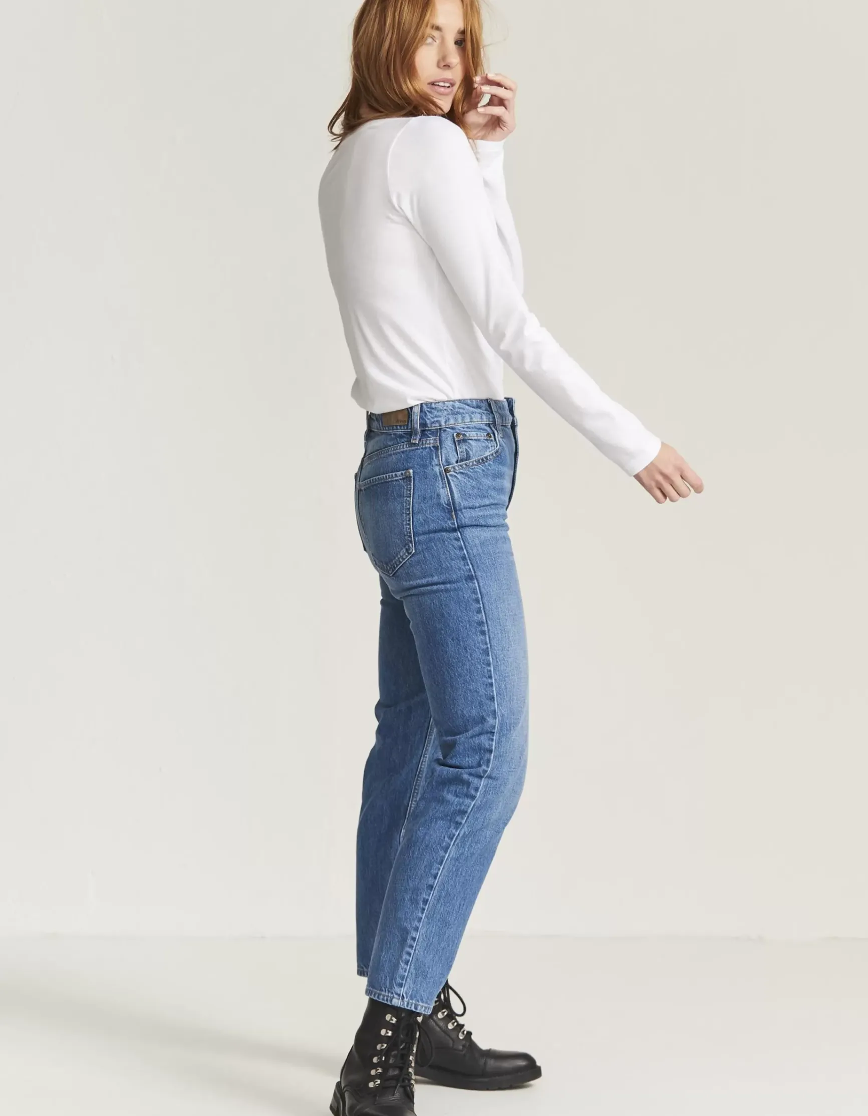 FatFace Newham Straight Jeans|Women Jeans & Dungarees