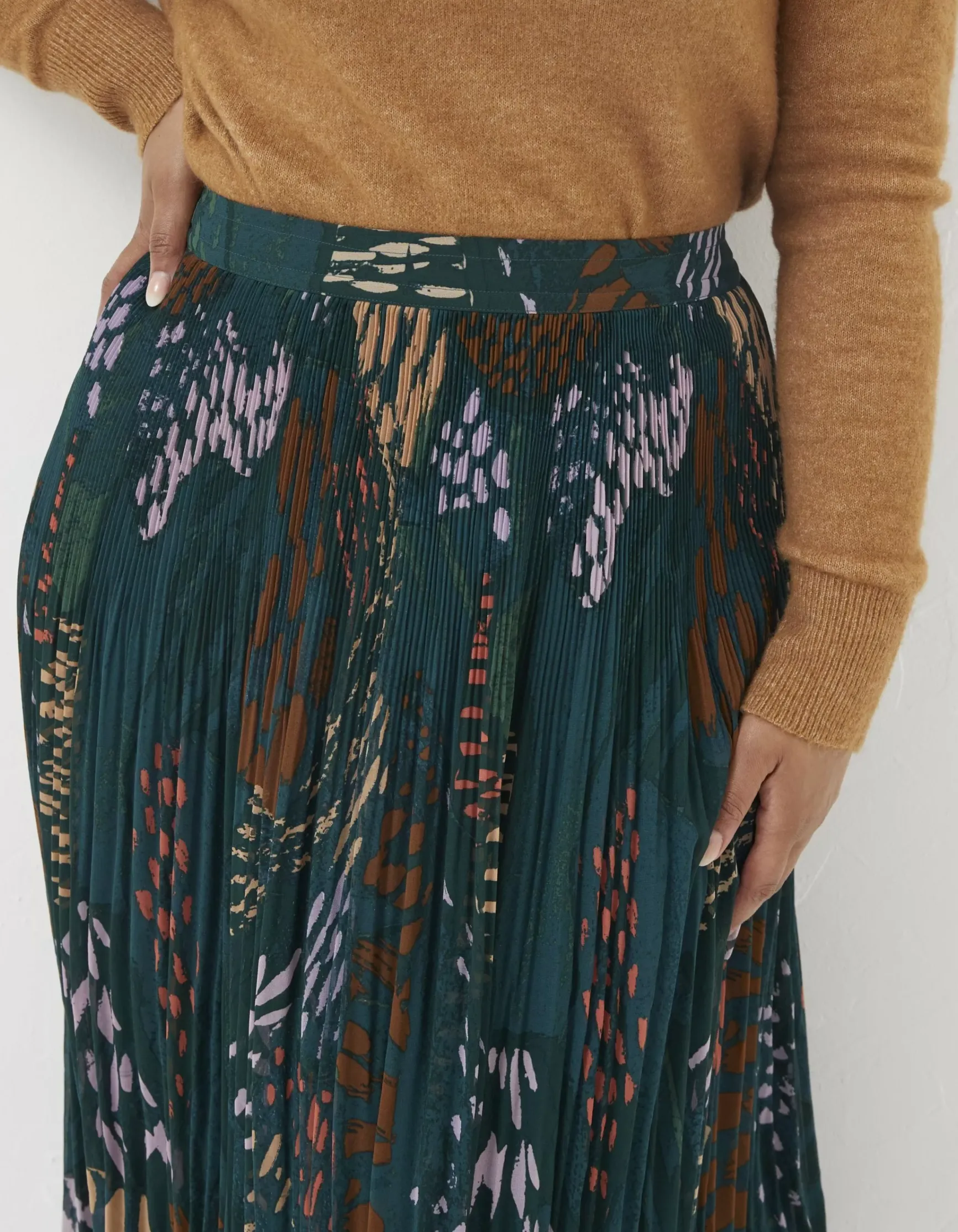 FatFace Paignton Landscape Pleated Midi Skirt|Women View All