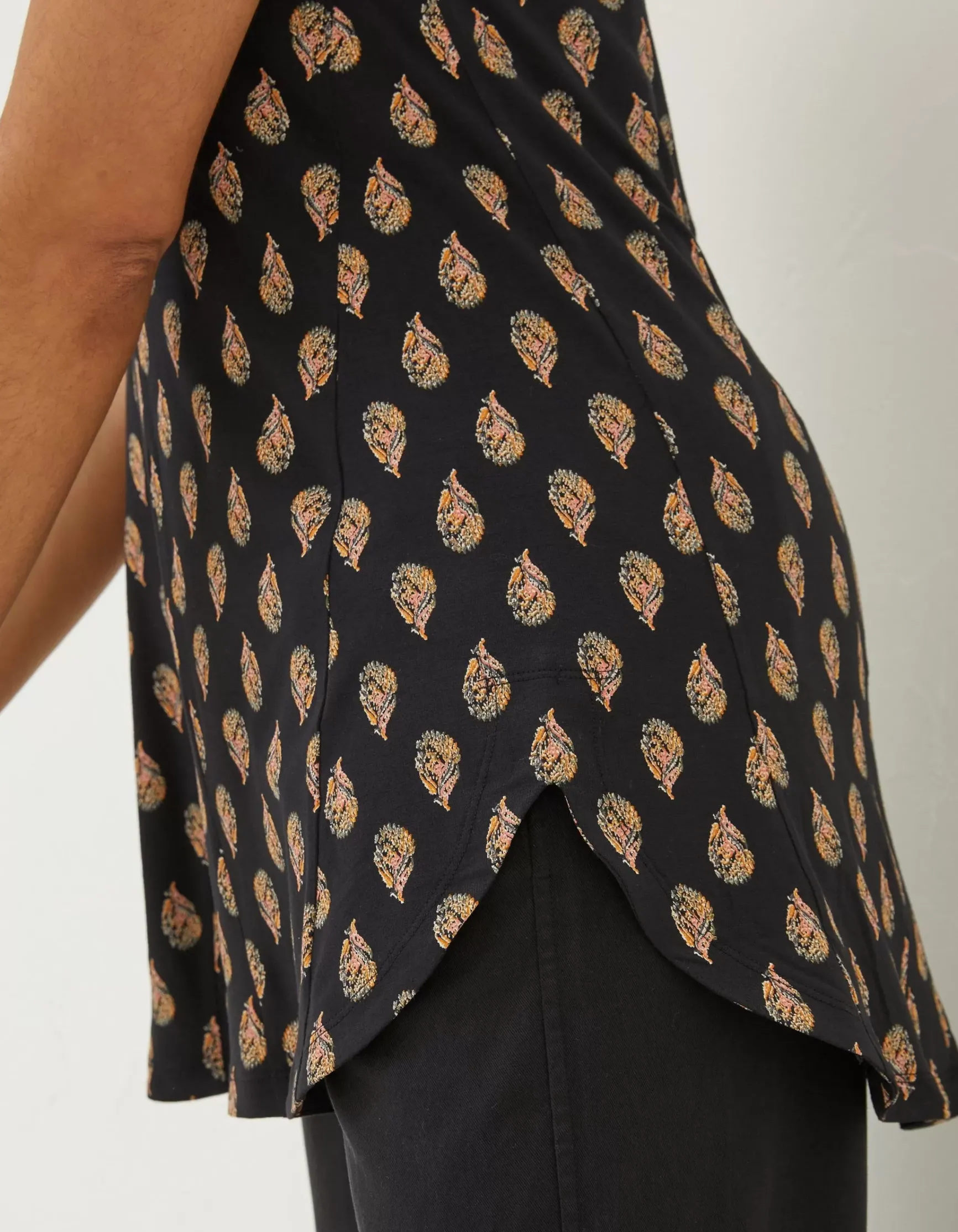 FatFace Rosie Woodblock Longline Top|Women Tops & T-Shirts